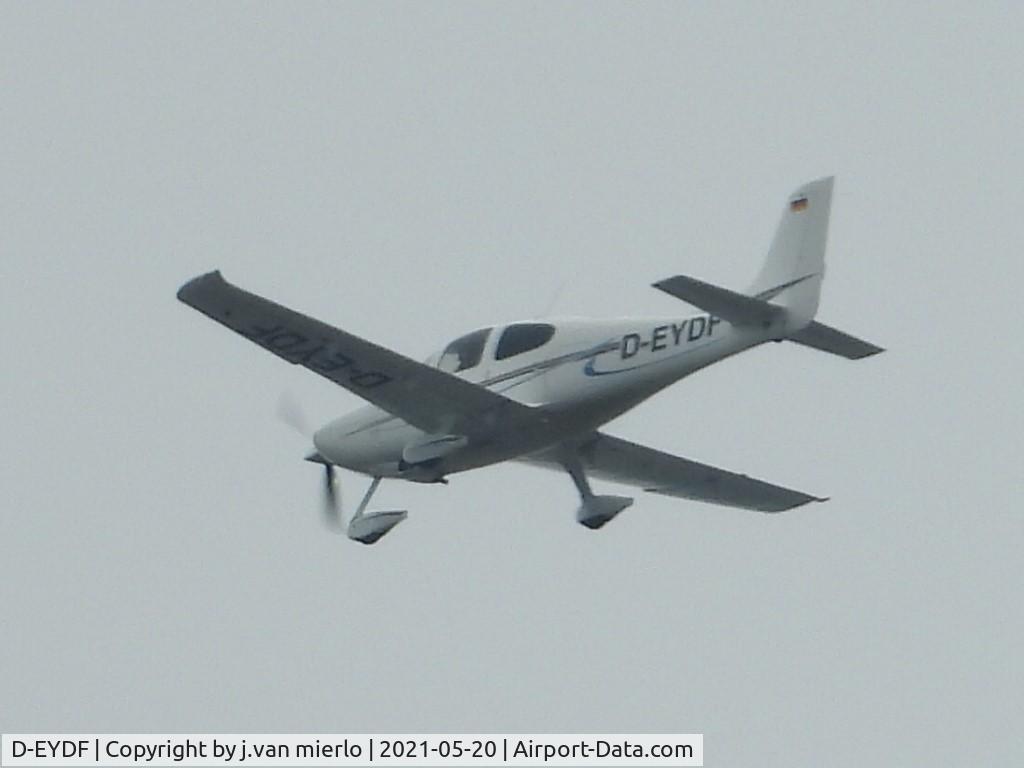 D-EYDF, Cirrus SR22 G3 GTS C/N 1545, Over Ghent, Belgium