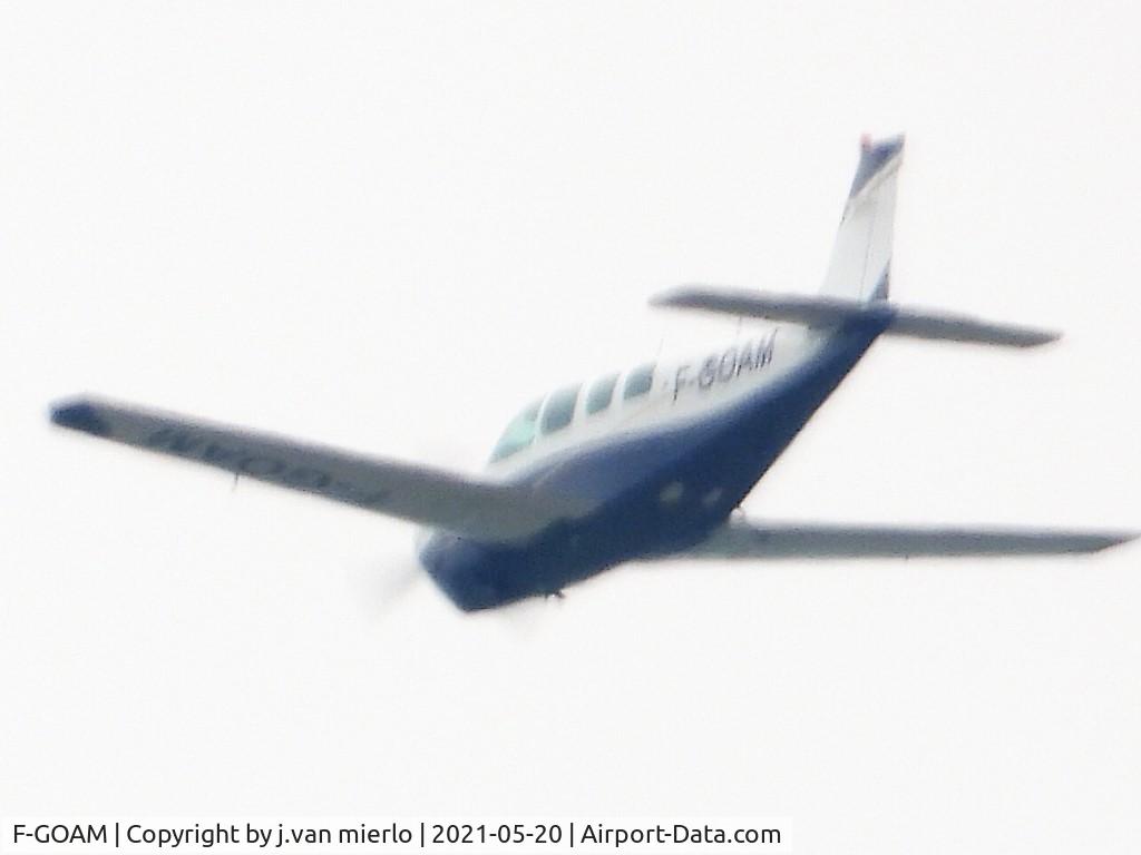 F-GOAM, Beech A36 Bonanza 36 C/N E-2427, Over Ghent, Belgium