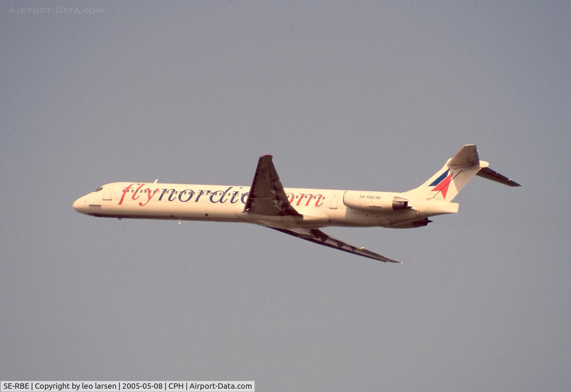 SE-RBE, 1982 McDonnell Douglas MD-82 (DC-9-82) C/N 49152, Copenhagen 8.5.2005.Flynordic s/s
