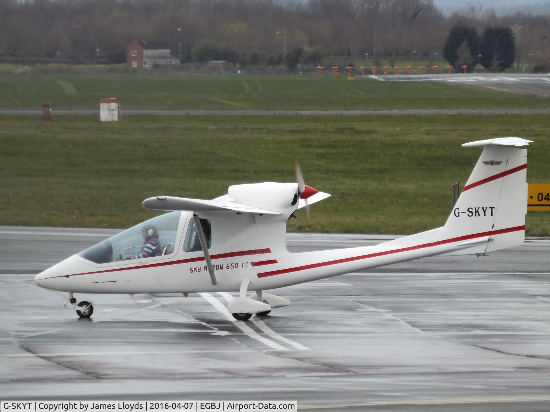 G-SKYT, 1997 Iniziative Industriali Italiane Sky Arrow 650TC III C/N C004, At Gloucestershire Airport.