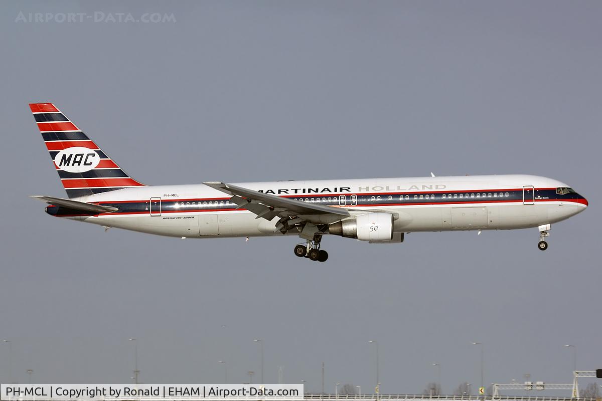 PH-MCL, 1992 Boeing 767-31A/ER C/N 26469, at spl