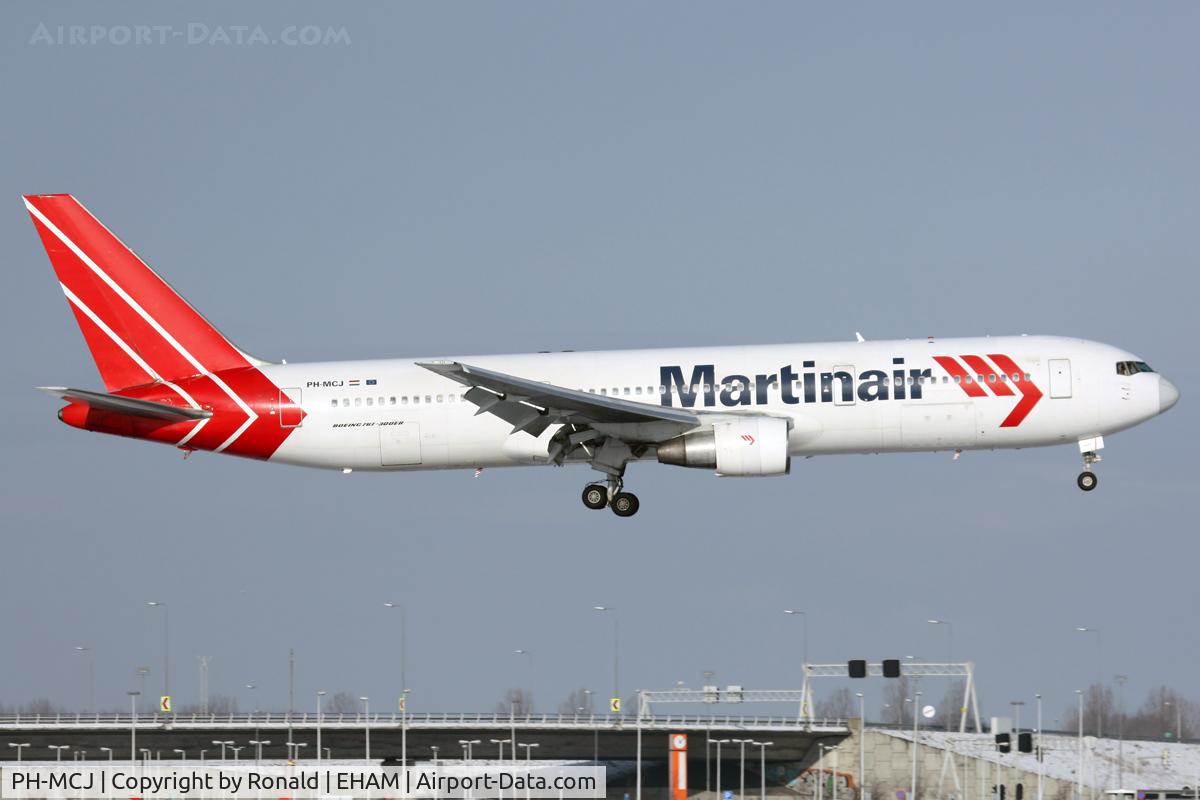 PH-MCJ, 1993 Boeing 767-33A C/N 25535, at spl