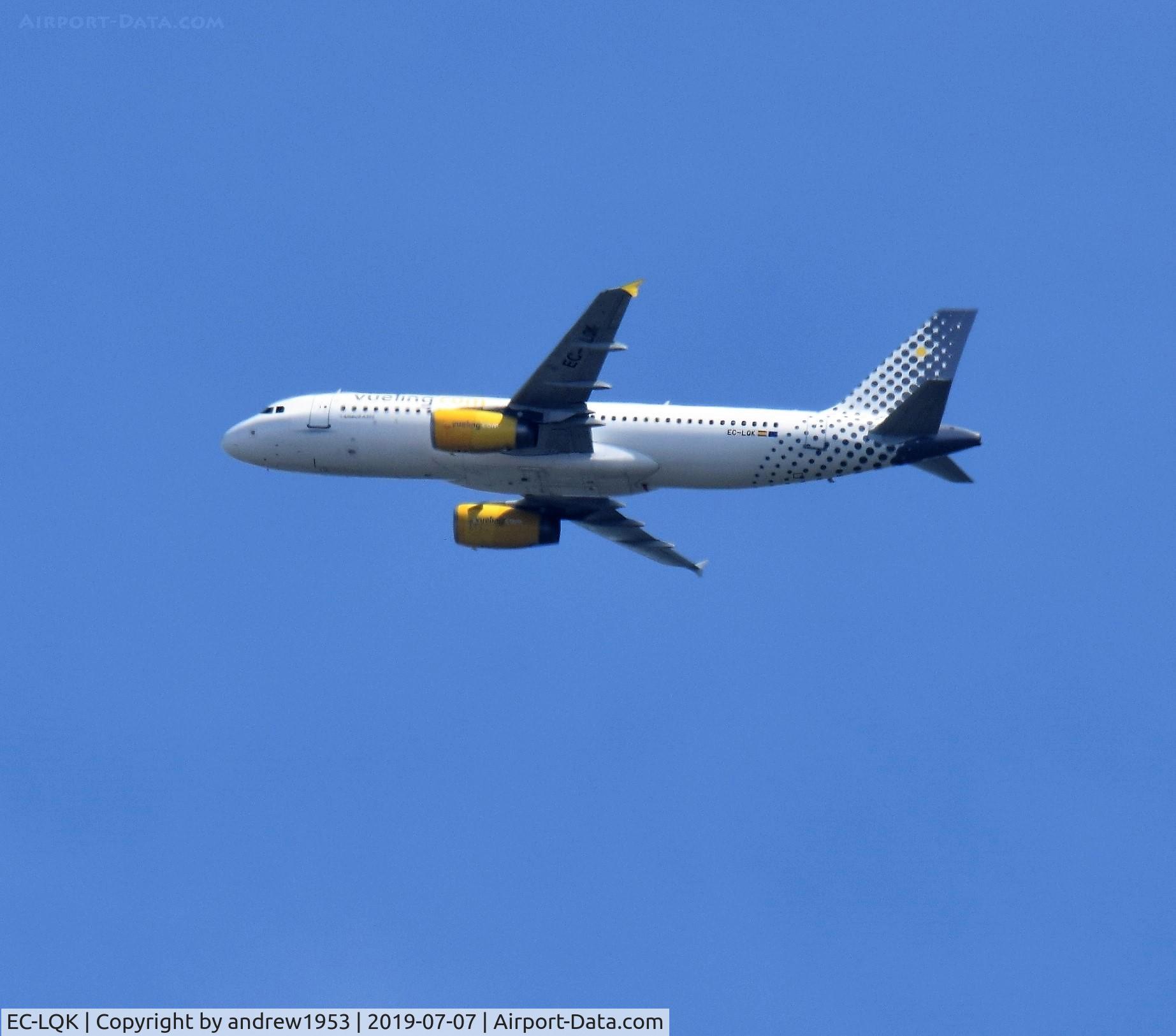 EC-LQK, 2005 Airbus A320-232 C/N 2589, EC-LQK over the Bristol Channel.