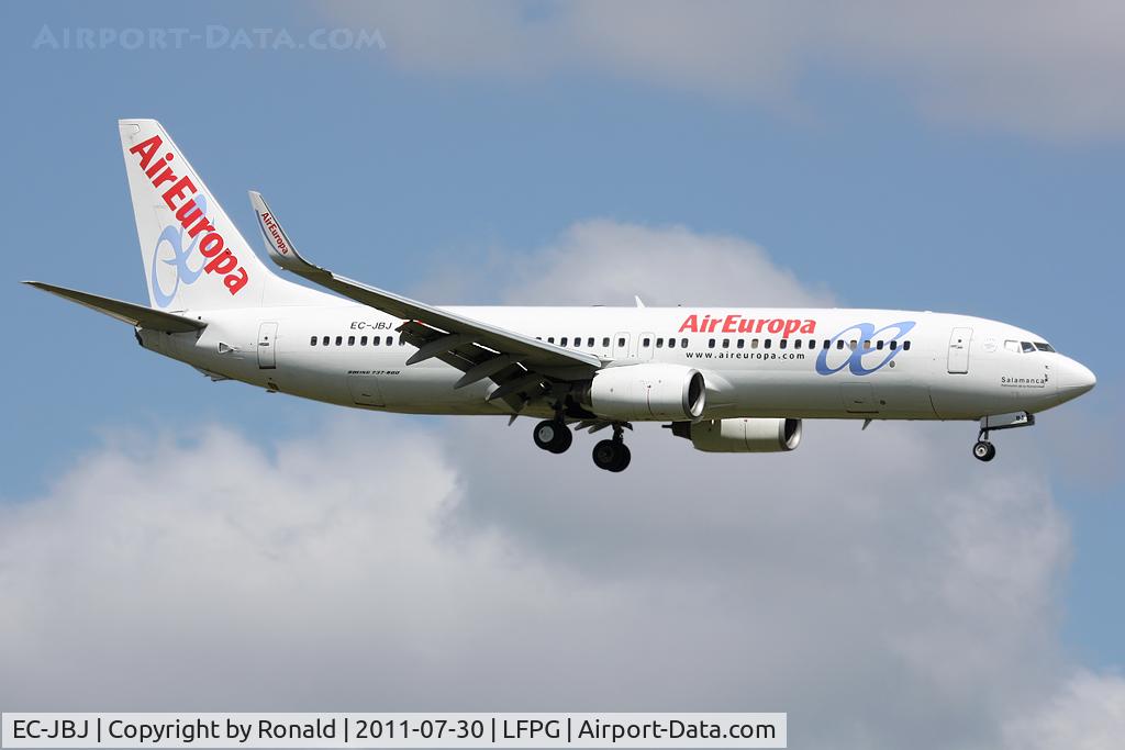 EC-JBJ, 2004 Boeing 737-8BK C/N 33972, at cdg