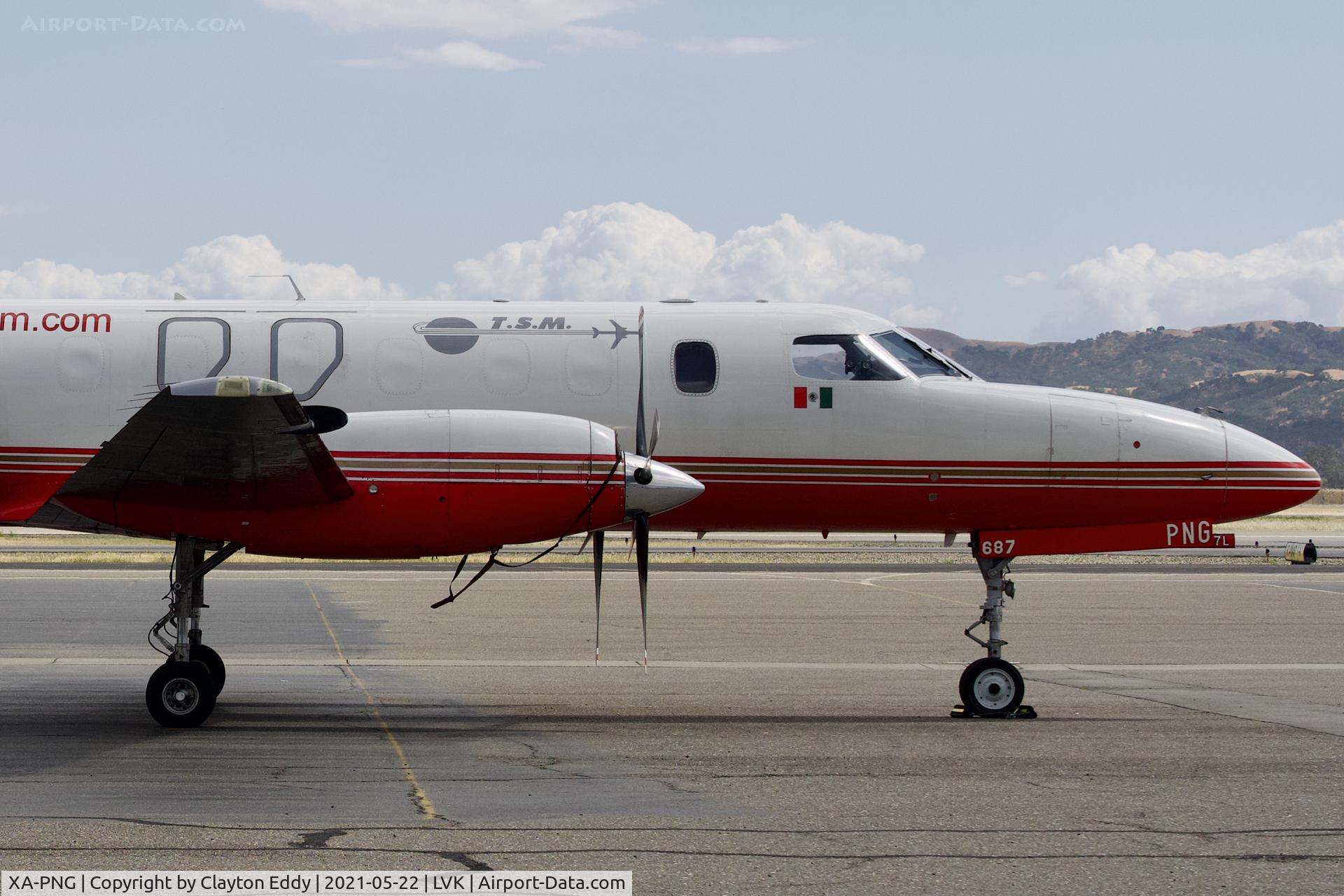 XA-PNG, 1987 Fairchild SA-227AC Metro III C/N AC-687B, Livermore Airport California 2021.