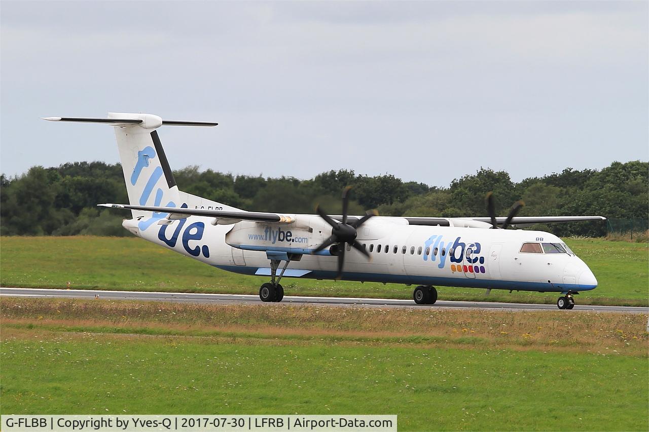G-FLBB, 2009 De Havilland Canada DHC-8-402Q Dash 8 C/N 4255, De Havilland Canada DHC-8-402Q Dash 8, Taxiing rwy 25L, Brest-Bretagne airport (LFRB-BES)
