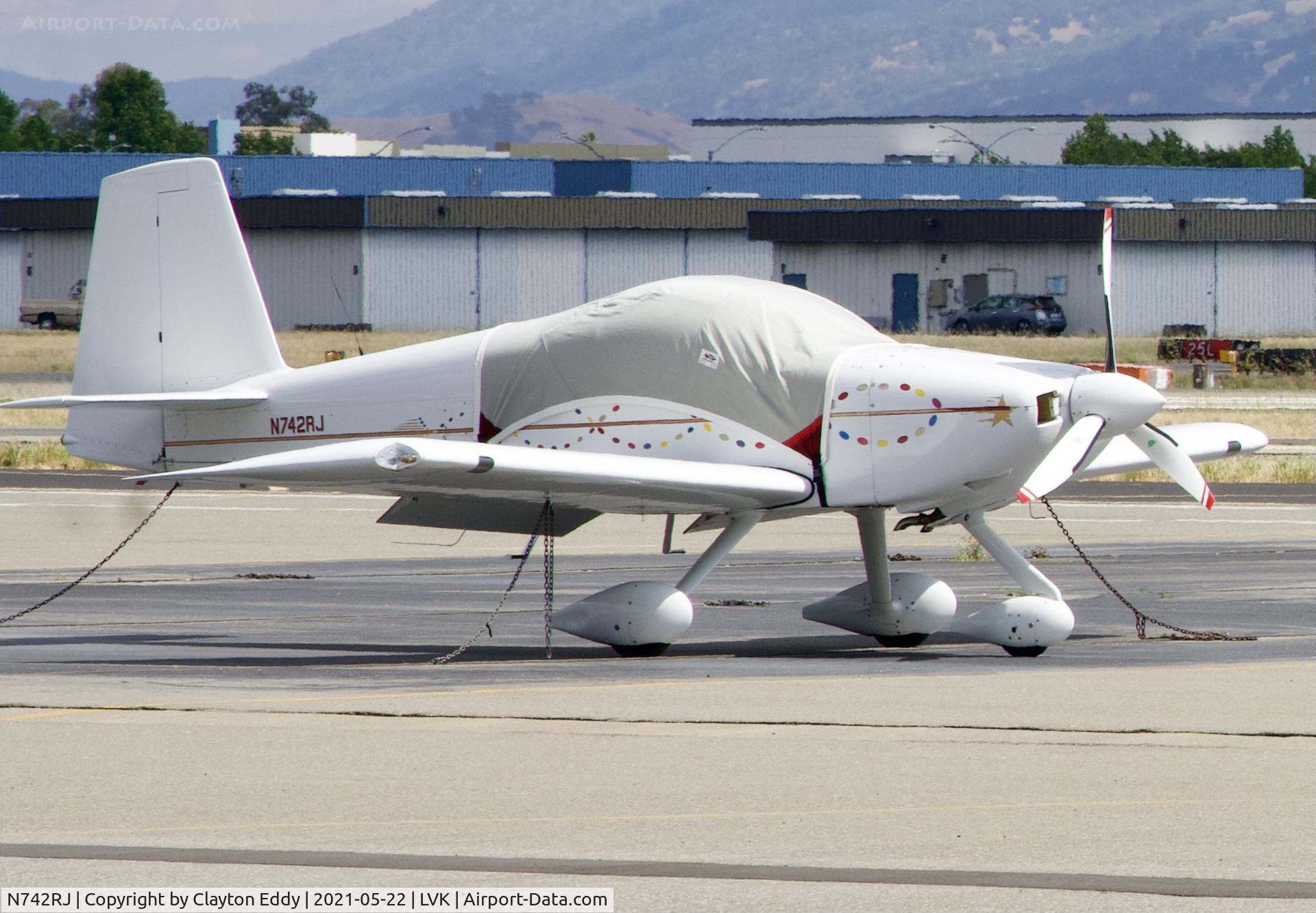 N742RJ, 2007 Vans RV-7A C/N 71582, Livermore Airport California 2021.
