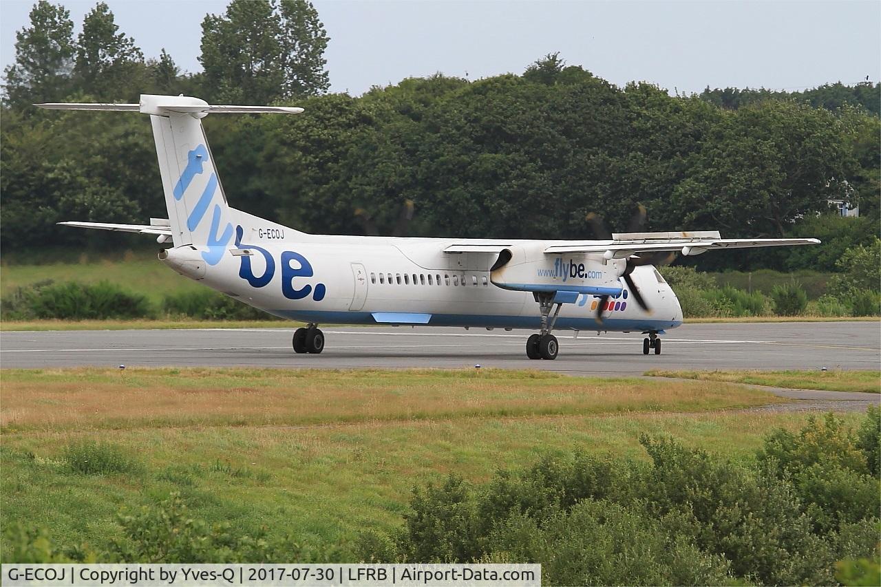 G-ECOJ, 2008 De Havilland Canada DHC-8-402Q Dash 8 C/N 4229, De Havilland Canada DHC-8-402Q Dash 8, Taxiing rwy 25L, Brest-Bretagne airport (LFRB-BES)