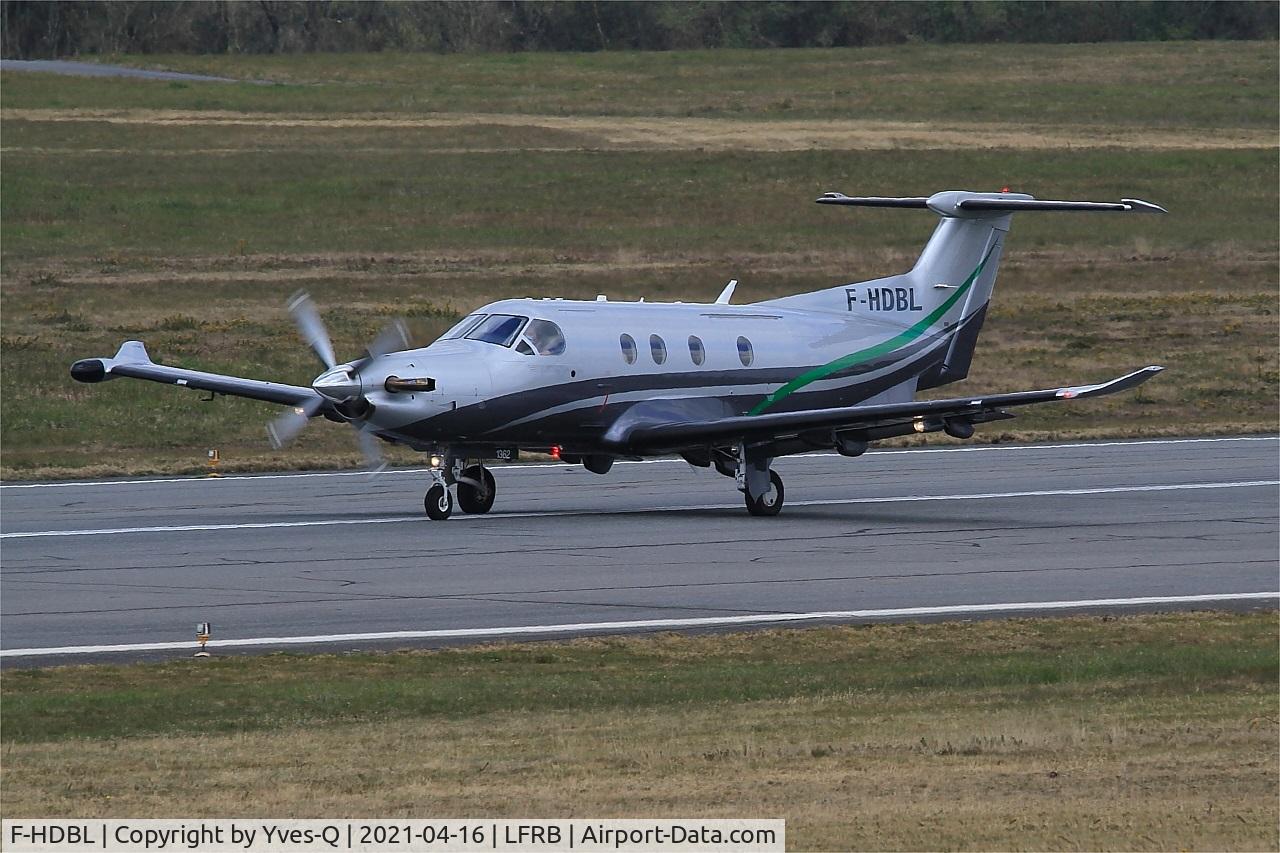 F-HDBL, 2012 Pilatus PC-12/47E C/N 1362, Pilatus PC-1247E, Taxiing rwy 07R, Brest-Bretagne airport (LFRB-BES)