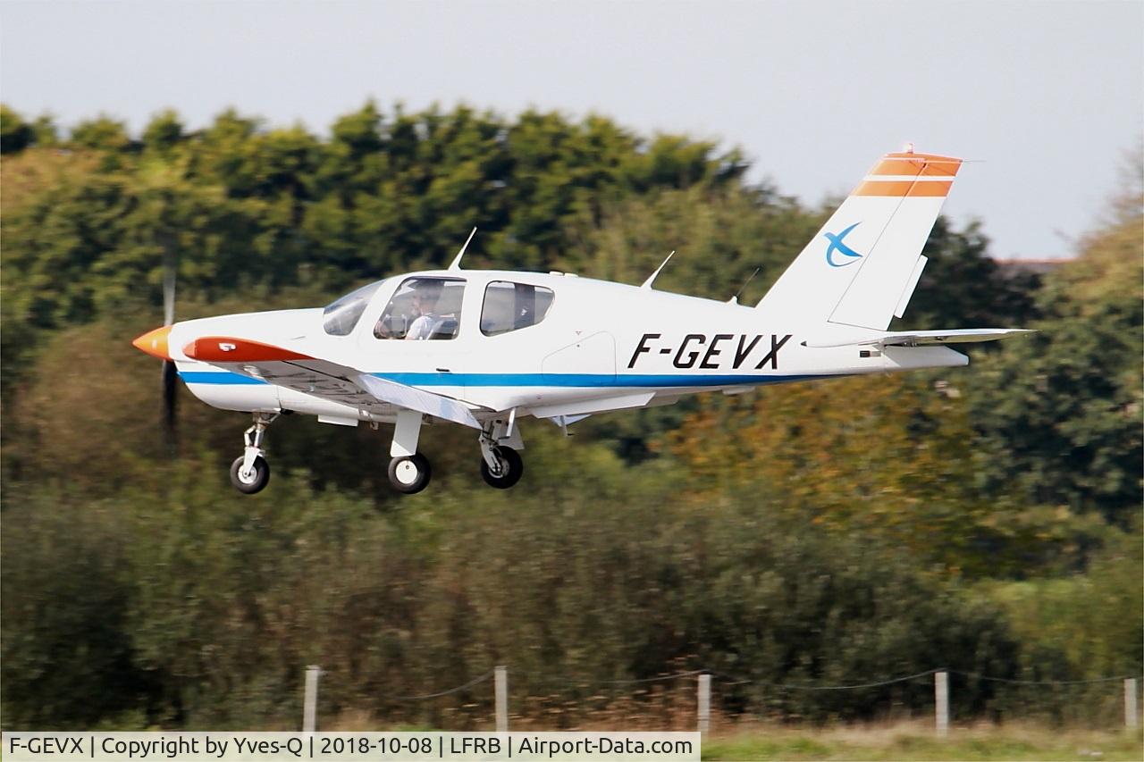 F-GEVX, Socata TB-20 C/N 802, Socata TB-20, Landing rwy 25L, Brest-Bretagne airport (LFRB-BES)