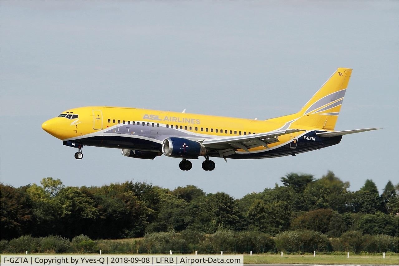 F-GZTA, 1998 Boeing 737-33V(QC) C/N 29333/3084, Boeing 737-33VQC, On final rwy 25L, Brest-Bretagne airport (LFRB-BES)
