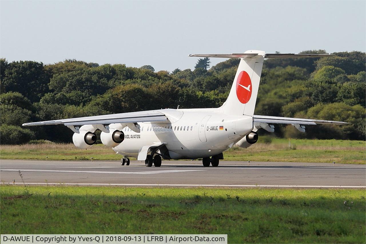 D-AWUE, 1986 British Aerospace BAe.146-200 C/N E2050, British Aerospace BAe.146-200, Taxiing rwy 07R, Brest-Bretagne airport (LFRB-BES)