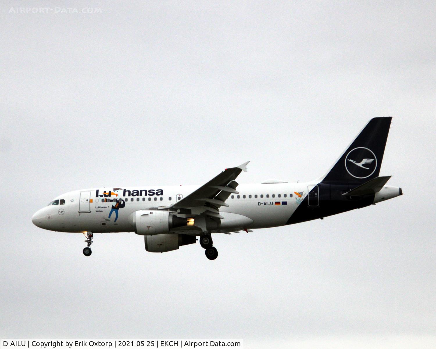 D-AILU, 1997 Airbus A319-114 C/N 744, D-AILU landing rw 22L