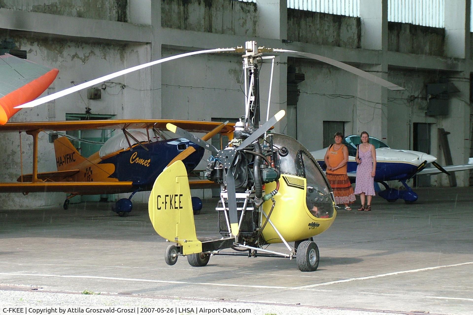 C-FKEE, 1991 RAF 2000 GTX SE C/N H2-90-1-7, LHSA - Szentkirályszabadja Airport, Hungary