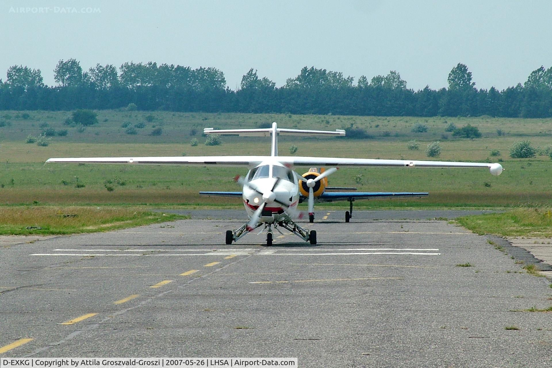 D-EXKG, 2003 Extra EA-400 C/N 26, LHSA - Szentkirályszabadja Airport, Hungary