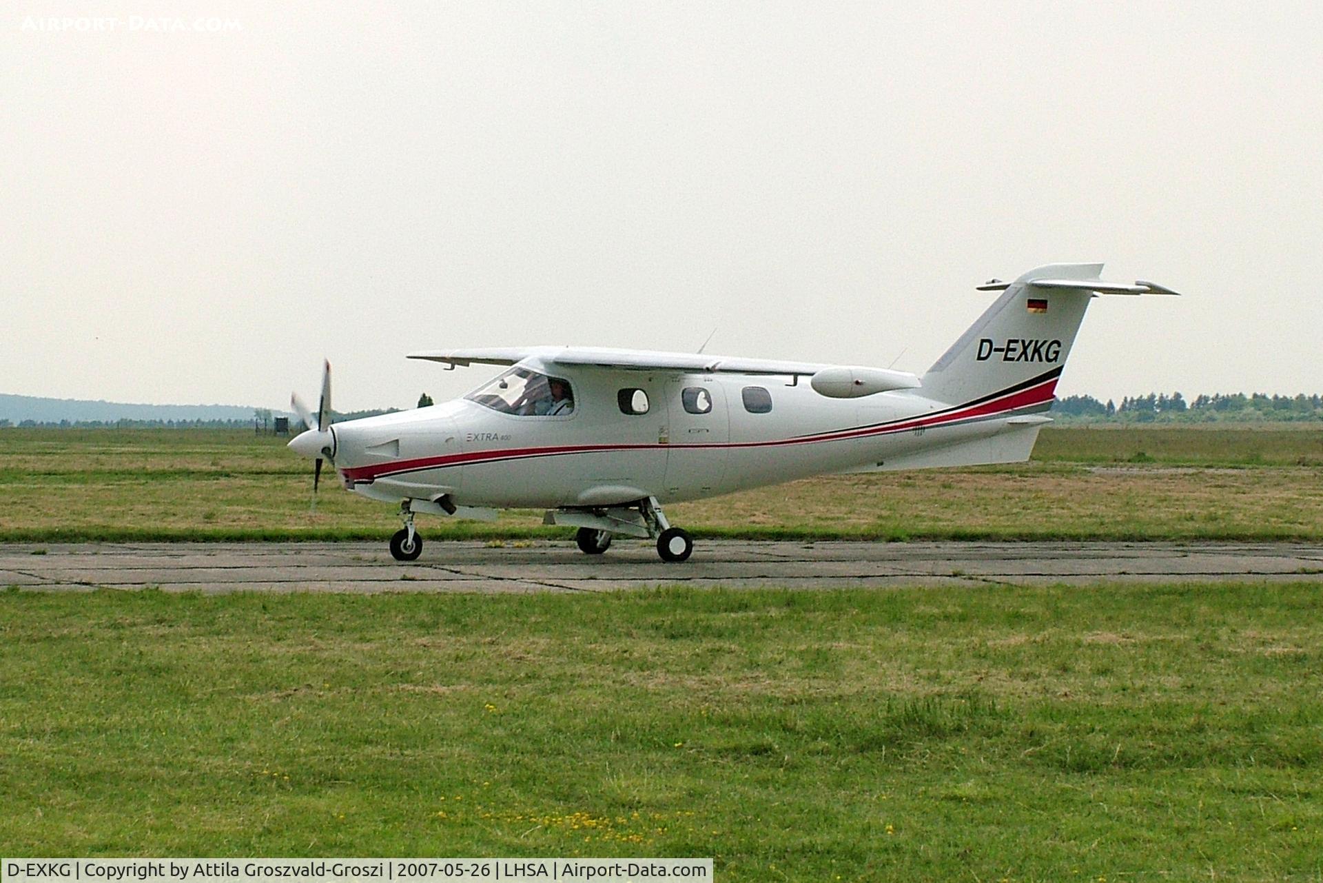 D-EXKG, 2003 Extra EA-400 C/N 26, LHSA - Szentkirályszabadja Airport, Hungary