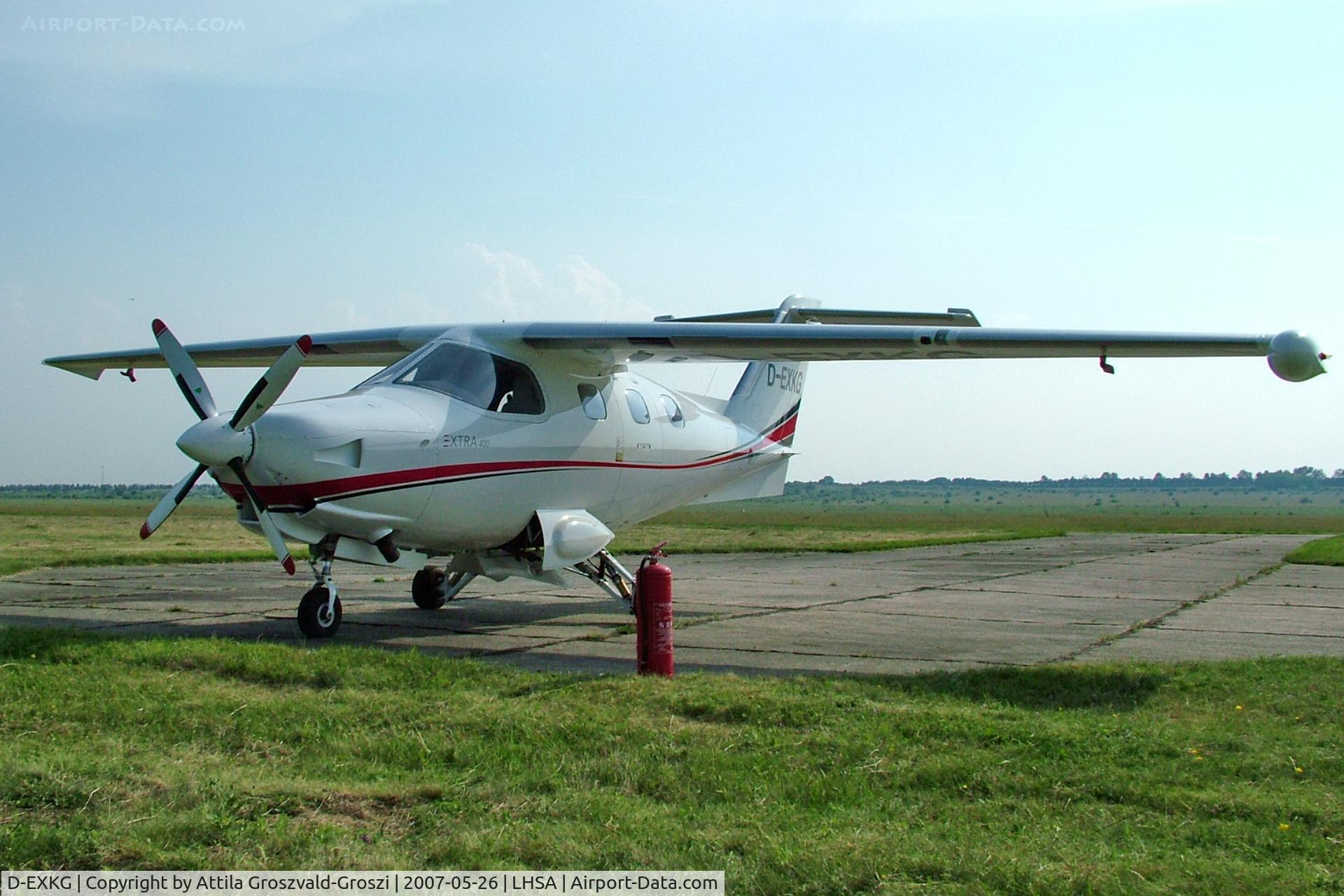 D-EXKG, 2003 Extra EA-400 C/N 26, LHSA - Szentkirályszabadja Airport, Hungary