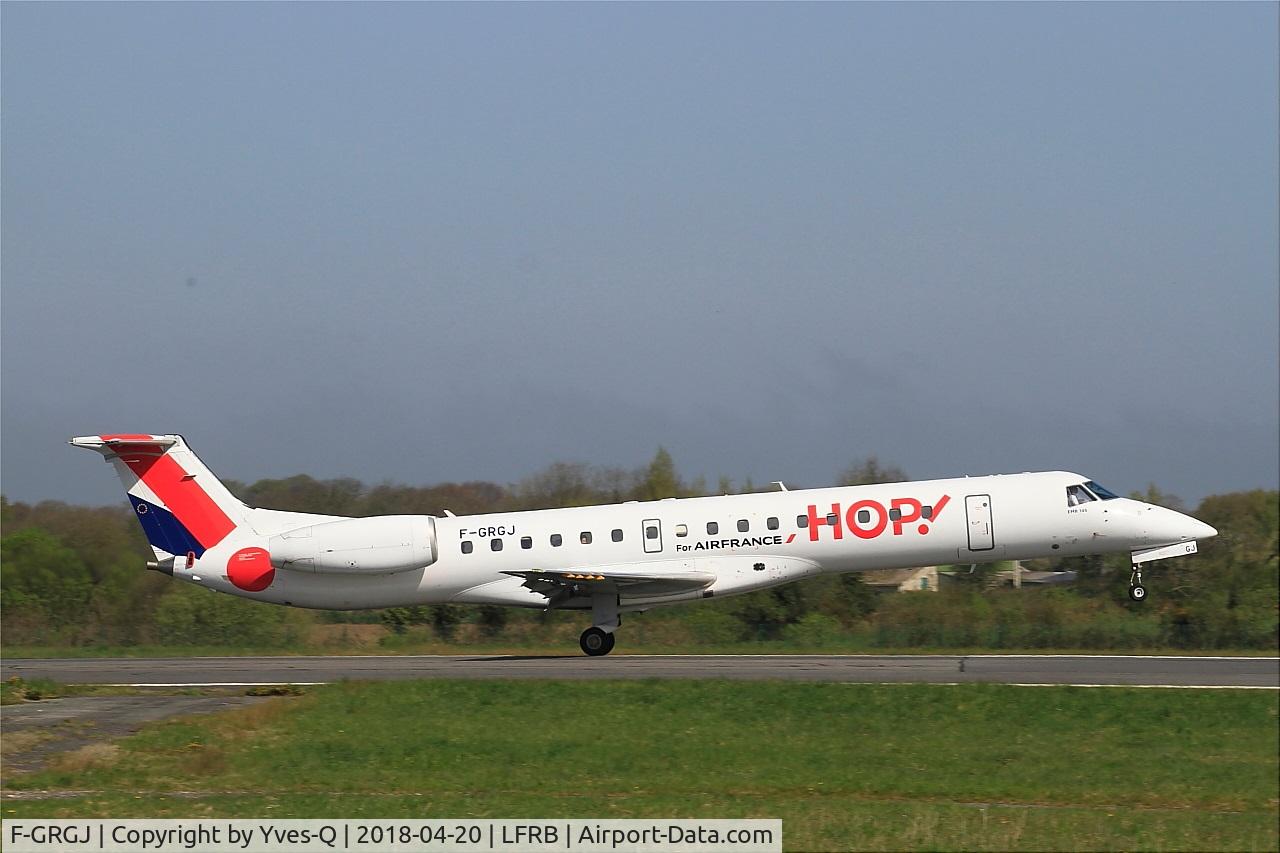 F-GRGJ, 1999 Embraer EMB-145EU (ERJ-145EU) C/N 145297, Embraer EMB-145EU, Landing rwy 07R, Brest-Bretagne airport (LFRB-BES)