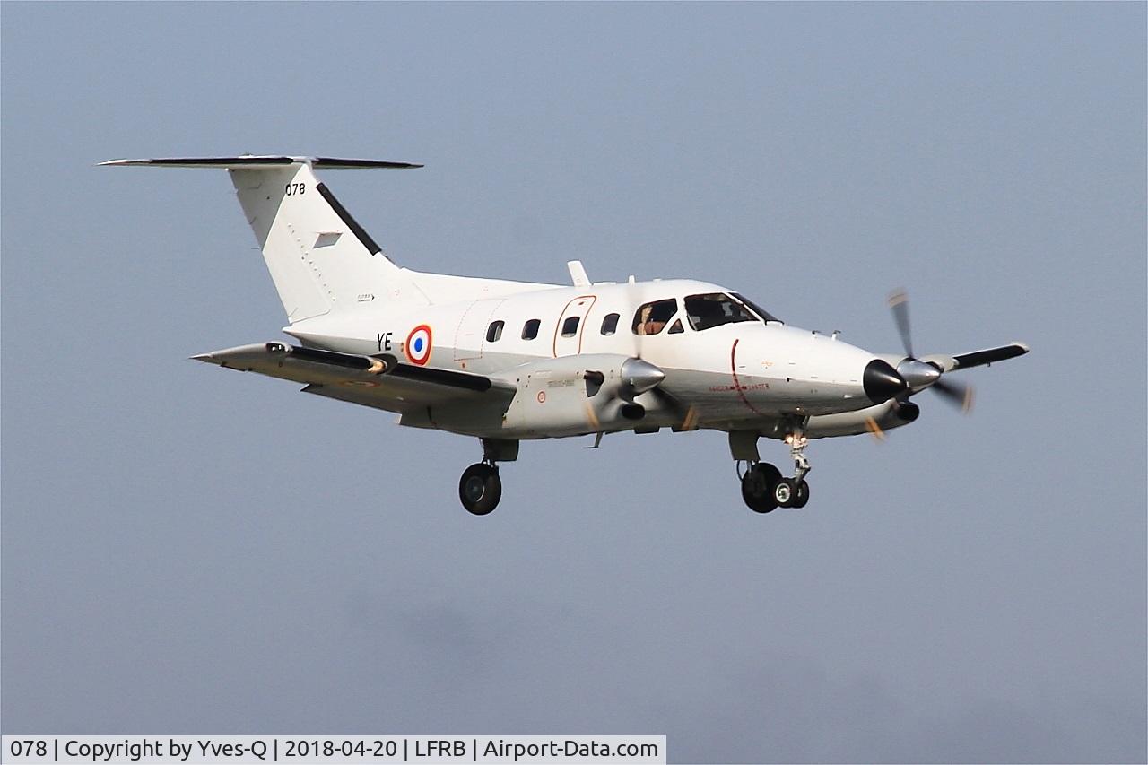 078, Embraer EMB-121AA Xingu C/N 121078, Embraer EMB-121AA Xingu, Short approach rwy 07R, Brest-Bretagne airport (LFRB-BES)
