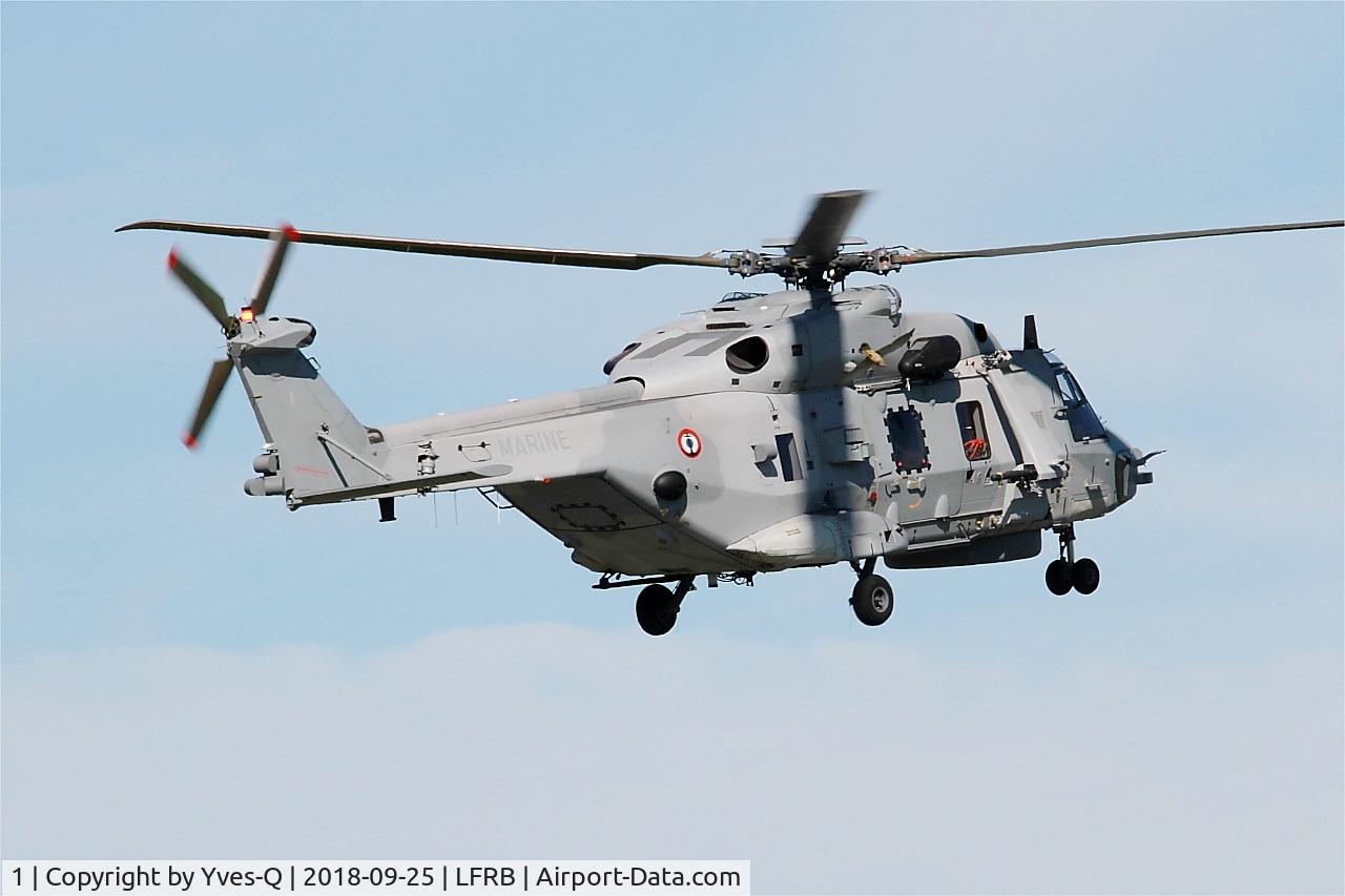 1, NHI NH-90 NFH Caiman C/N 1018/NFRS001, NHI NH-90 NFH Caiman, On final rwy 07R, Brest-Bretagne airport (LFRB-BES)