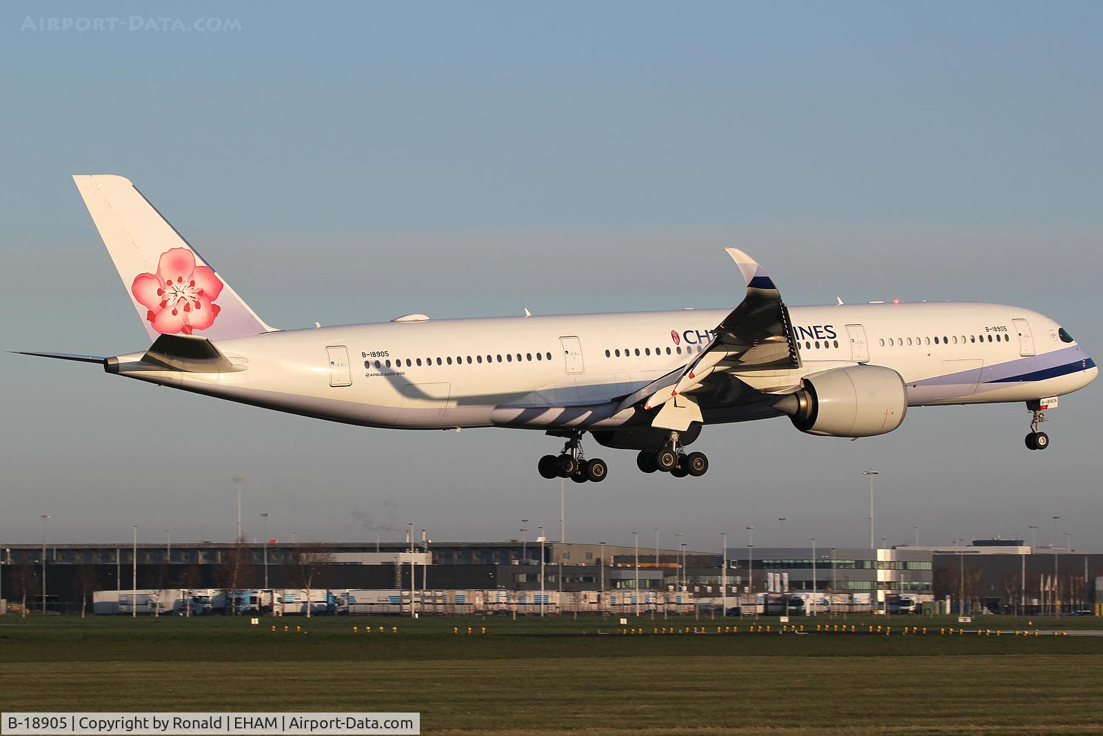 B-18905, 2016 Airbus A350-941 C/N 073, at spl
