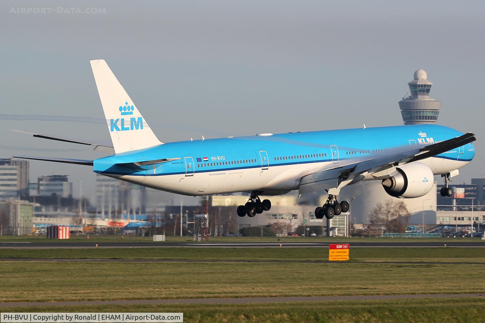PH-BVU, 2017 Boeing 777-306/ER C/N 61702, at spl