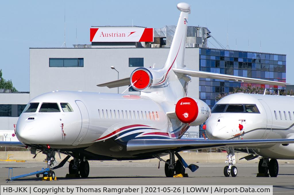HB-JKK, 2017 Dassault Falcon 8X C/N 422, private Dassault Falcon 8X