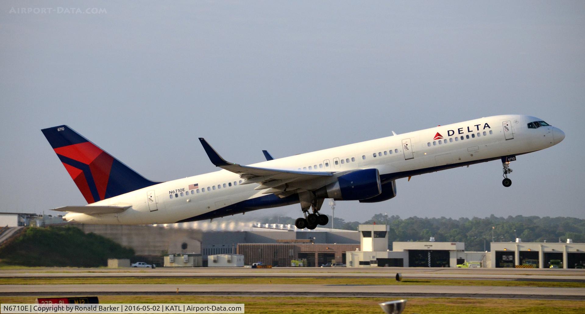 N6710E, 2000 Boeing 757-232 C/N 30482, Takeoff Atlanta