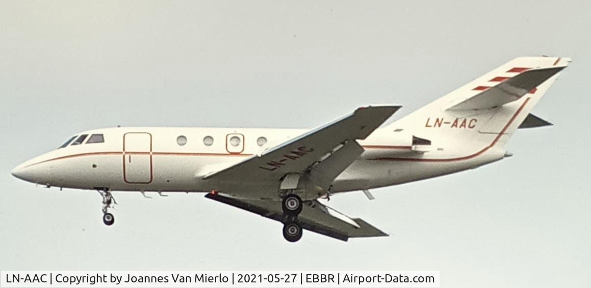 LN-AAC, 1975 Dassault Falcon 20C C/N 57, scan from slide