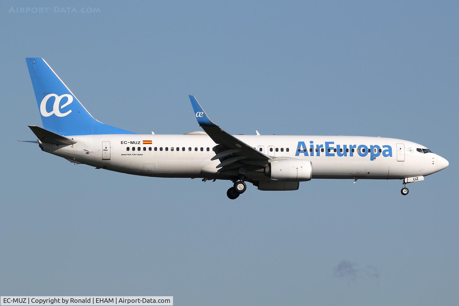 EC-MUZ, 2018 Boeing 737-85P C/N 60589, at spl
