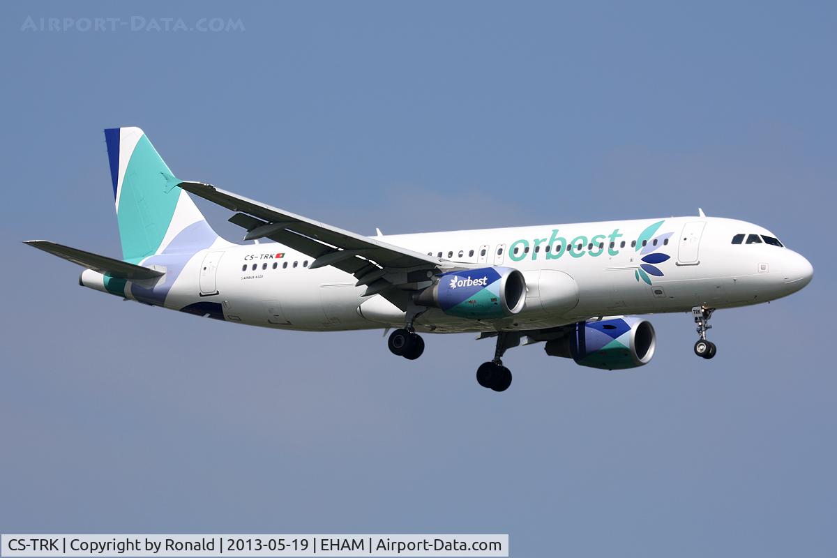 CS-TRK, 2011 Airbus A320-214 C/N 4735, at spl
