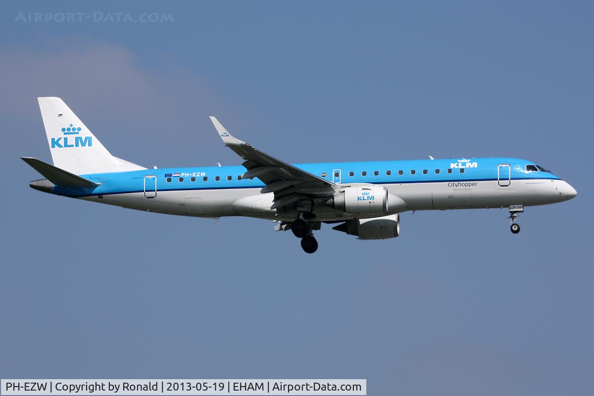 PH-EZW, 2012 Embraer 190LR (ERJ-190-100LR) C/N 19000533, at spl