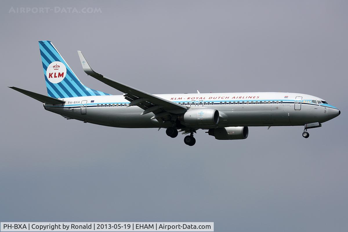 PH-BXA, 1998 Boeing 737-8K2 C/N 29131, at spl