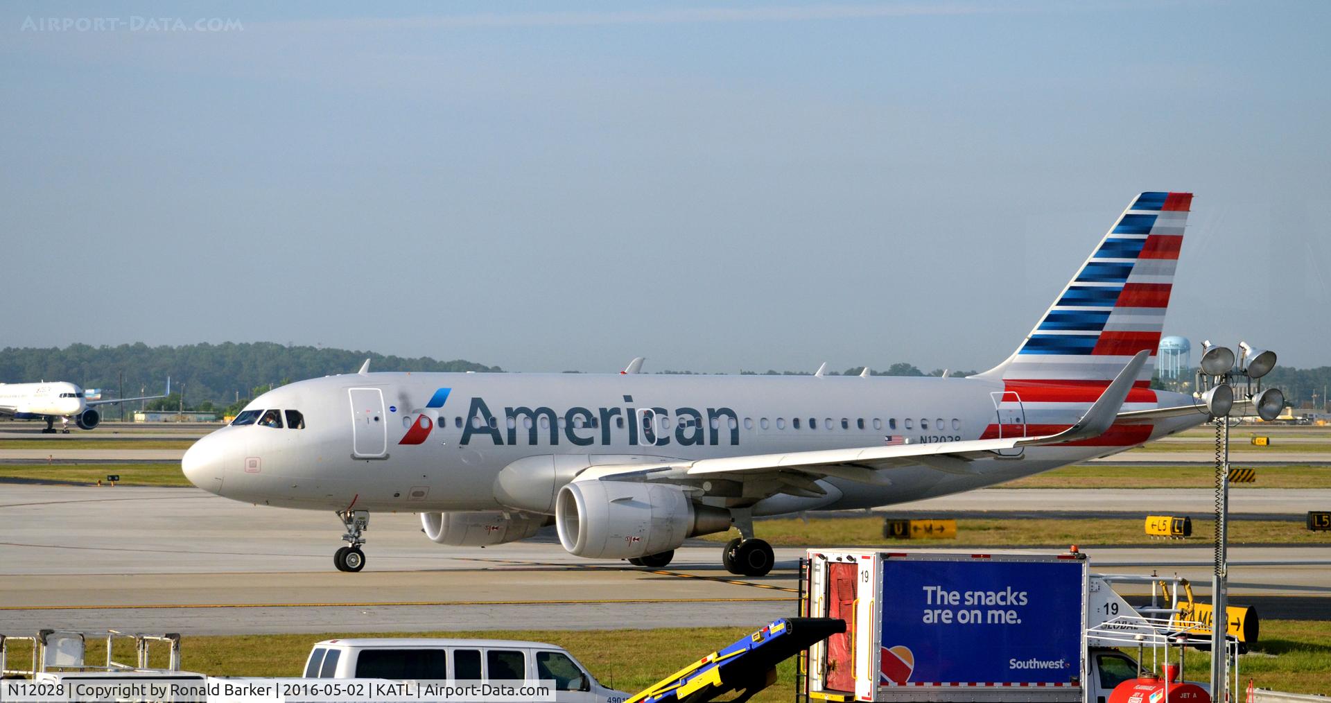 N12028, 2015 Airbus A319-115 C/N 6456, Taxi Atlanta