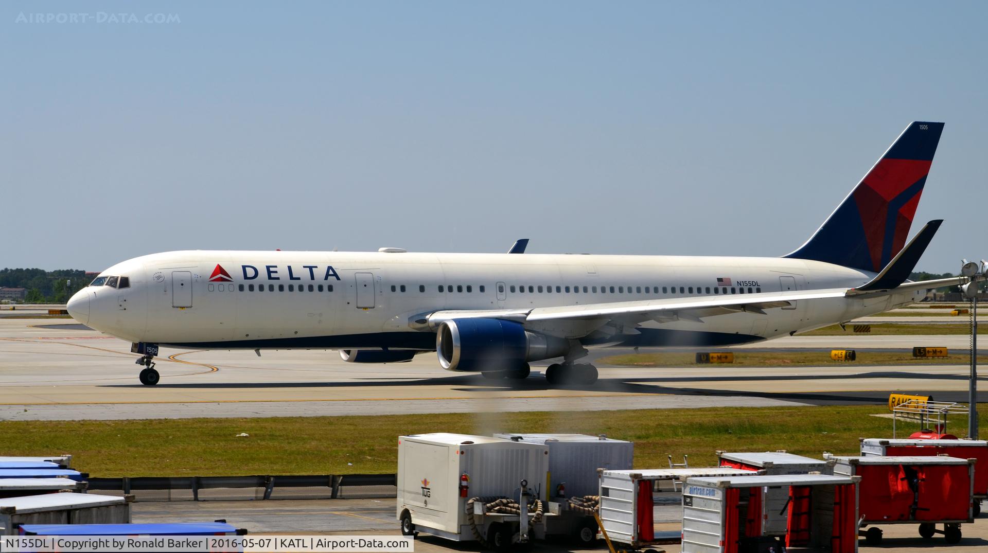 N155DL, 1991 Boeing 767-3P6 C/N 25269, Taxi to takeoff Atlanta