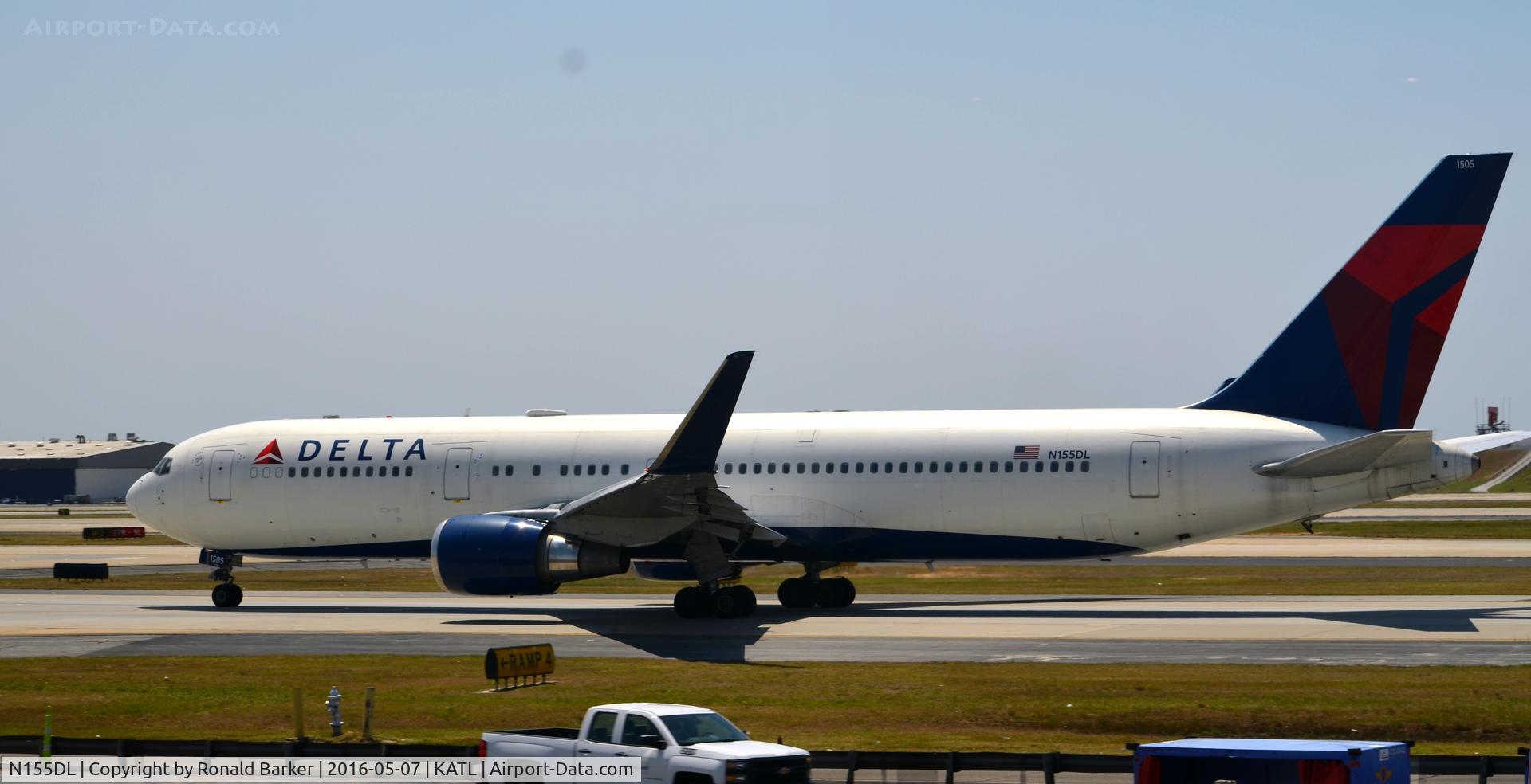 N155DL, 1991 Boeing 767-3P6 C/N 25269, Taxi Atlanta