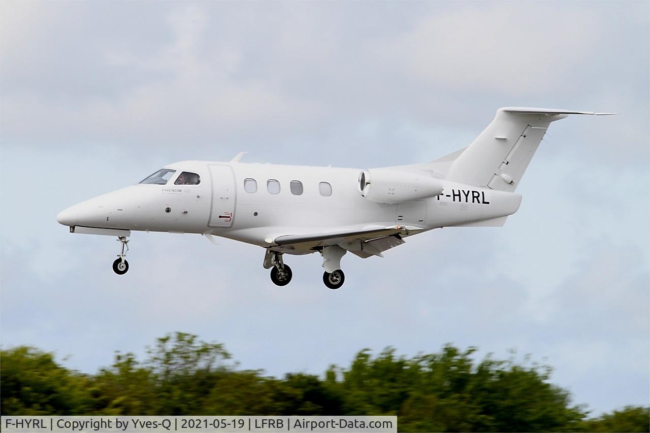F-HYRL, 2021 Embraer EMB-500 Phenom 100 C/N 50000040, Embraer EMB-500 Phenom, On final rwy 25L, Brest-Bretagne airport (LFRB-BES)
