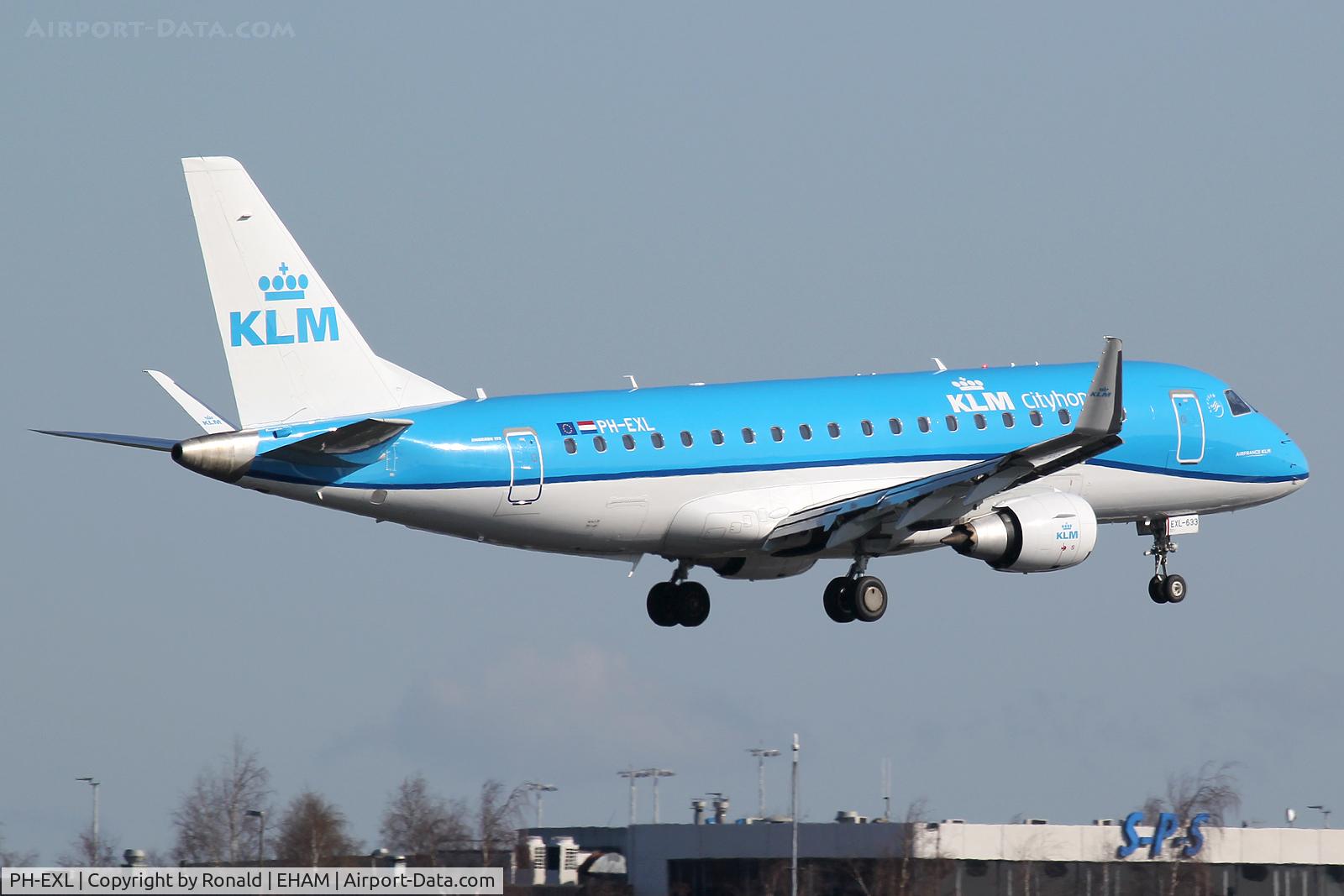 PH-EXL, 2017 Embraer ERJ-175STD (ERJ-170-200) C/N 17000633, at spl