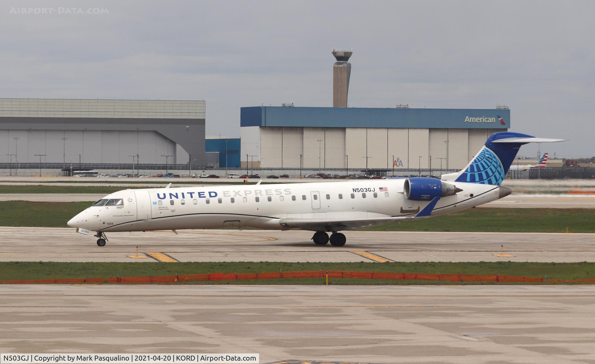N503GJ, 2001 Bombardier CRJ-701 (CL-600-2C10) C/N 10019, CL-600-2C10