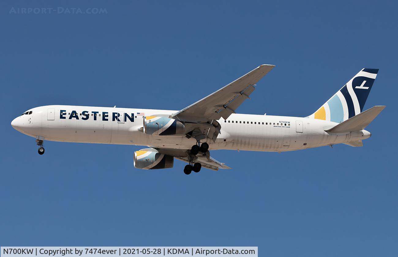 N700KW, 1992 Boeing 767-336/ER C/N 25443, EAL7501