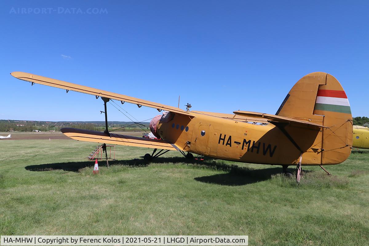 HA-MHW, 1974 PZL-Mielec AN-2R C/N 1G158-60, lhgd