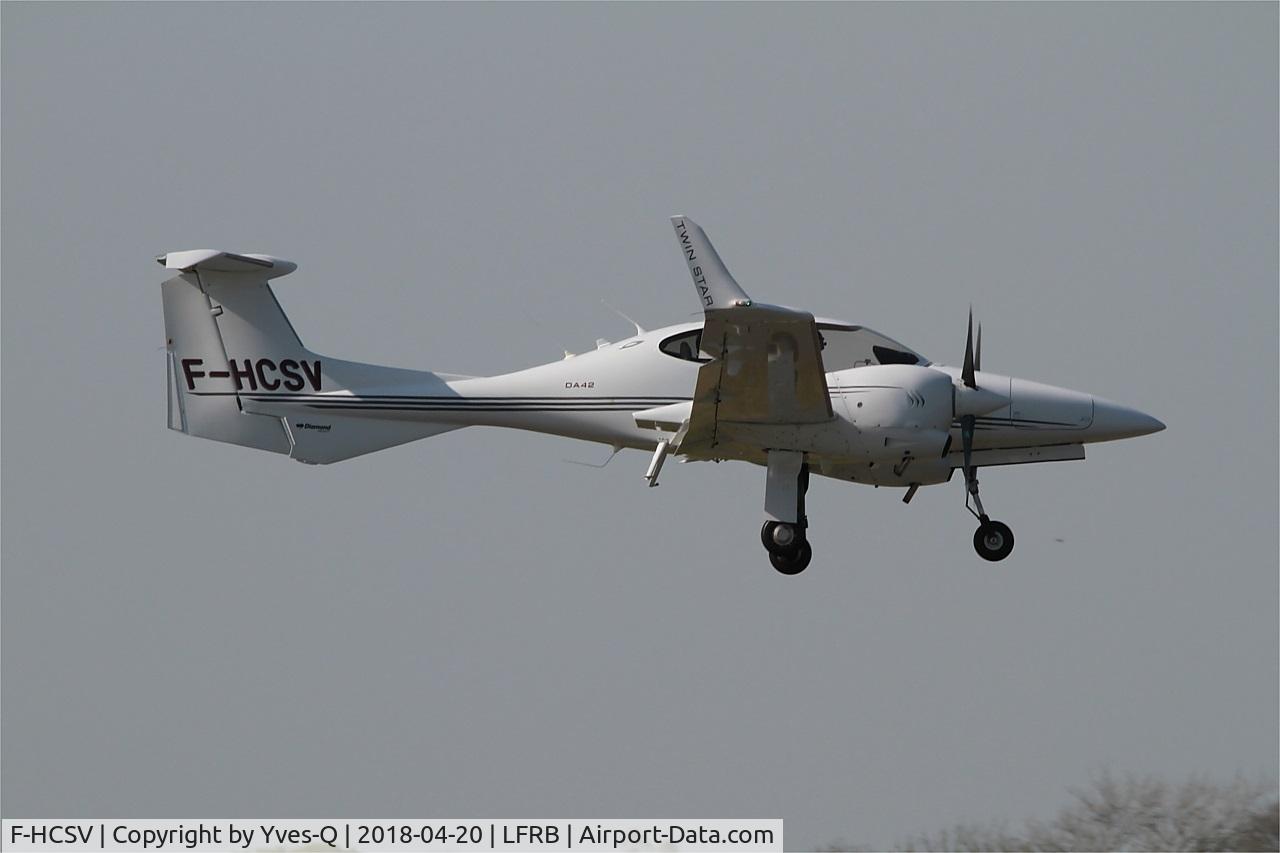 F-HCSV, 2008 Diamond DA-42 Twin Star C/N 42.371, Diamond DA-42 Twin Star, On final rwy 07R, Brest-Bretagne airport (LFRB-BES)