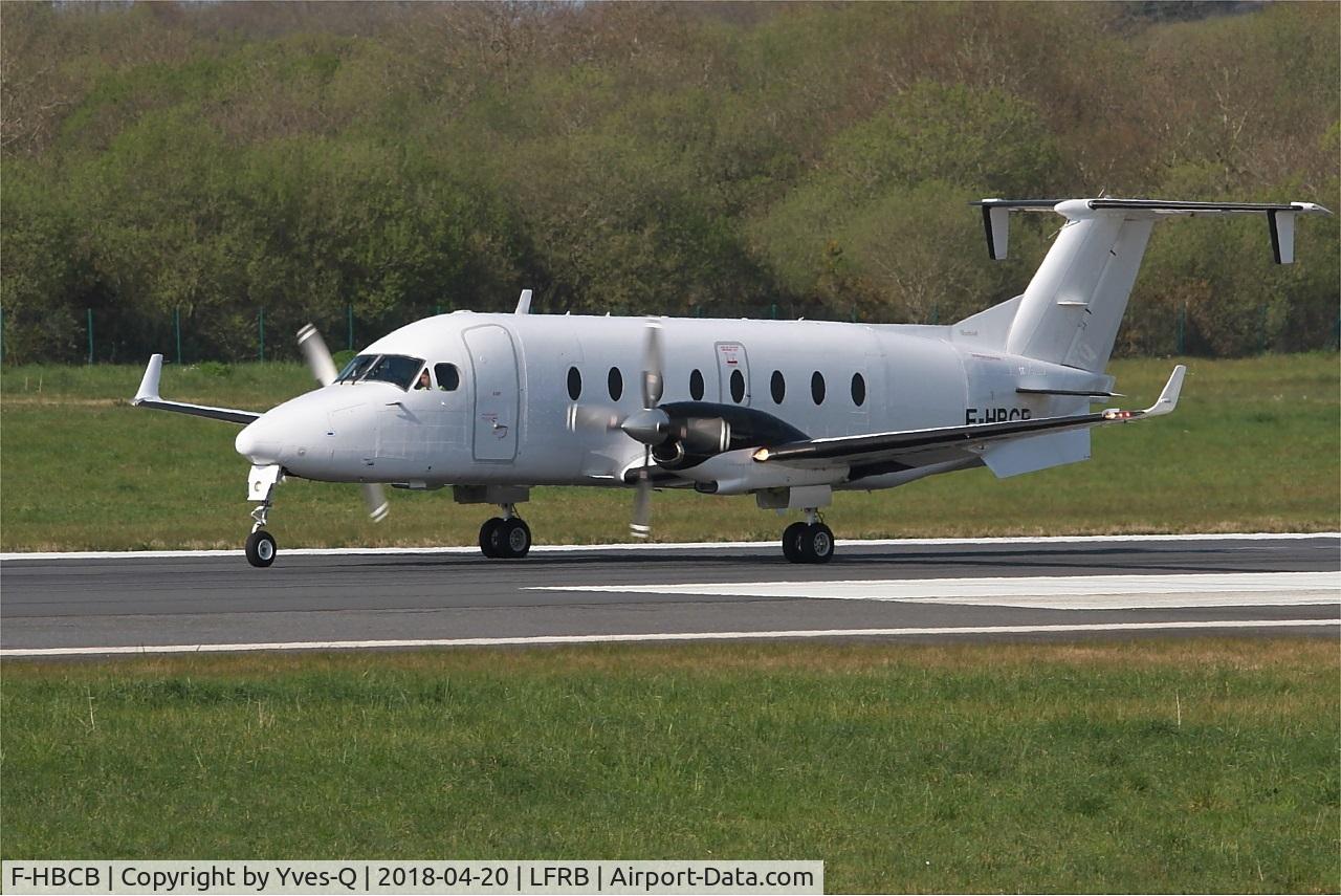 F-HBCB, 1999 Raytheon 1900D C/N UE-390, Raytheon 1900D, Taxiing rwy 07R, Brest-Bretagne airport (LFRB-BES)