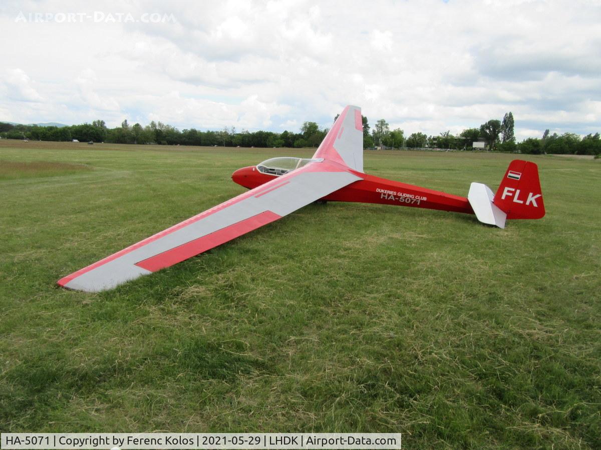 HA-5071, 1961 Schleicher Ka-7 Rhonadler C/N 985, lhdk
