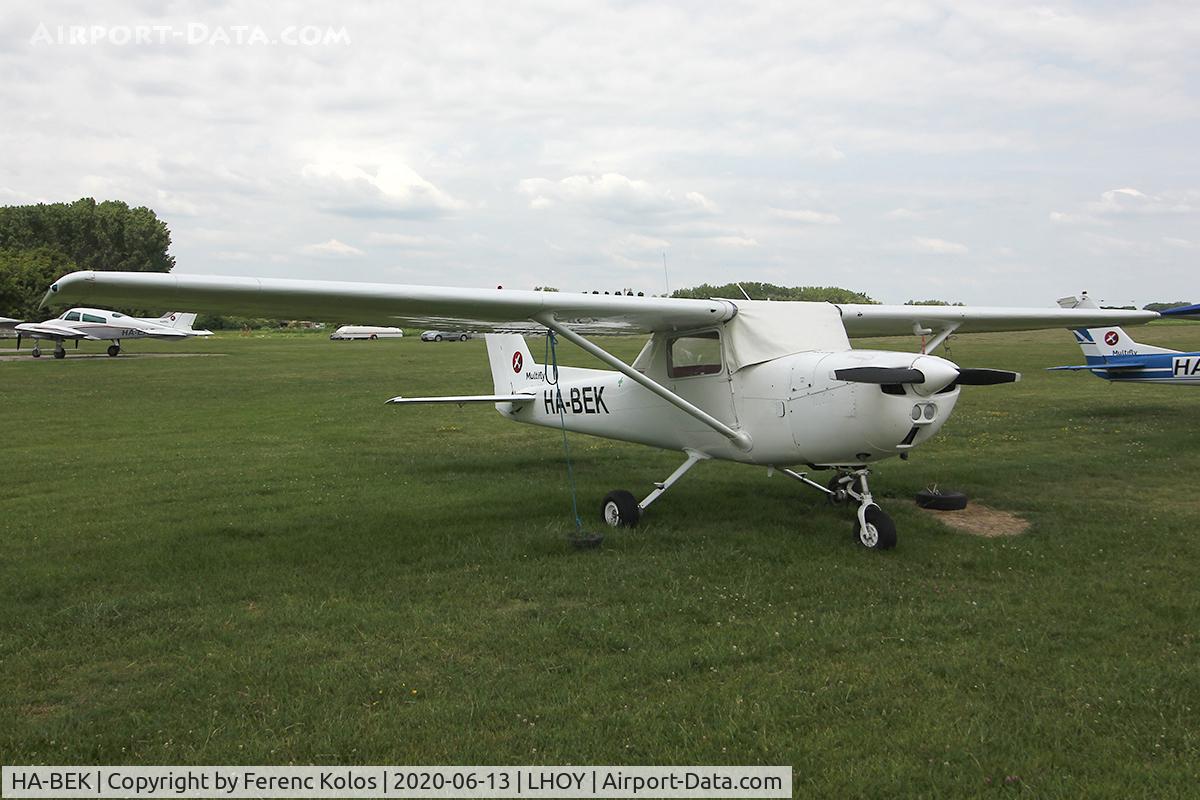 HA-BEK, 1974 Reims FRA 150L C/N 0261, lhoy