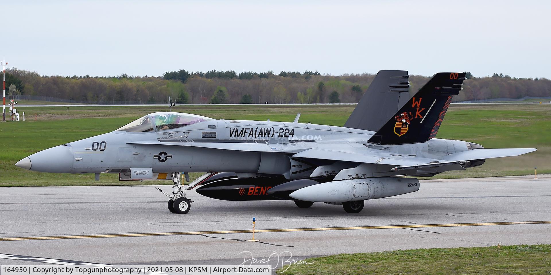 164950, McDonnell Douglas F/A-18C Hornet C/N 1250/C374, MAZDA91 leads the way to the Alpha Hammerhead, VMFA(AW)-224 out of MCAS Beaufort.