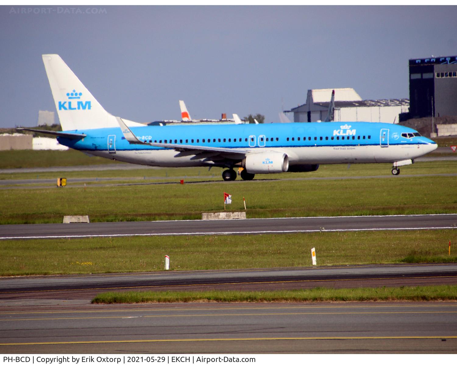 PH-BCD, 2013 Boeing 737-8K2 C/N 42149, PH-BCD taxi for taeoff rw 04R