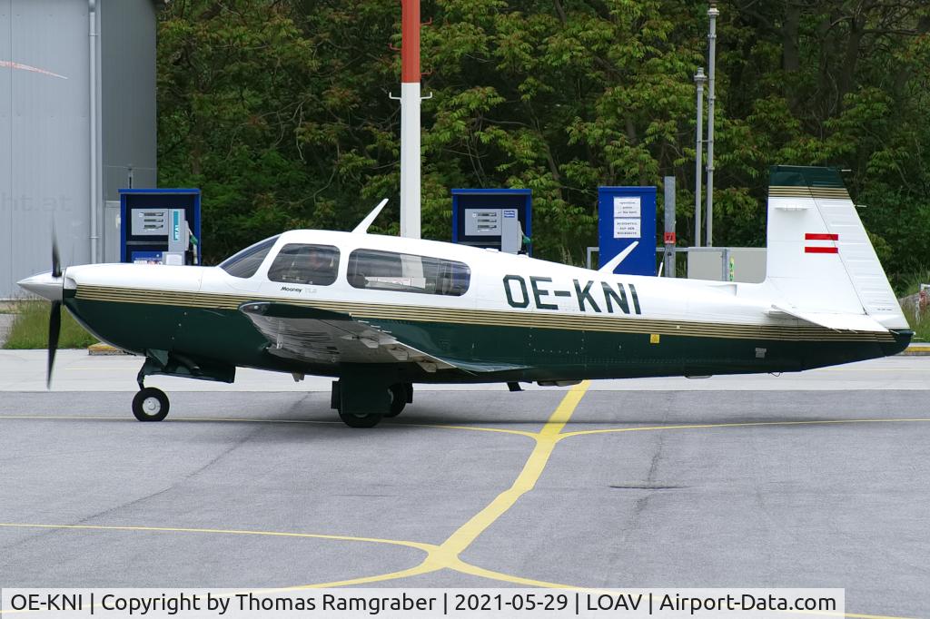 OE-KNI, Mooney M20M Bravo C/N 27-0194, private Mooney M20M TLS