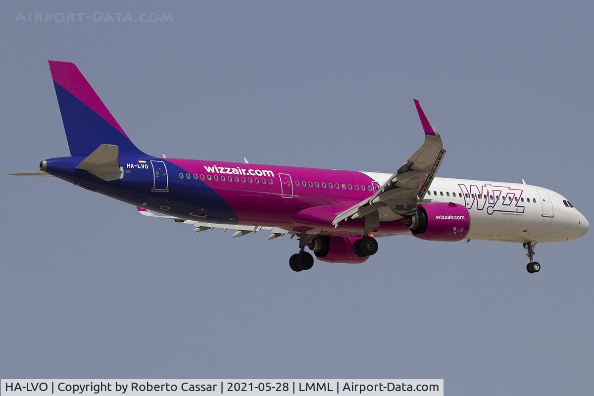 HA-LVO, 2020 Airbus A321-271NX C/N 10099, Runway 31