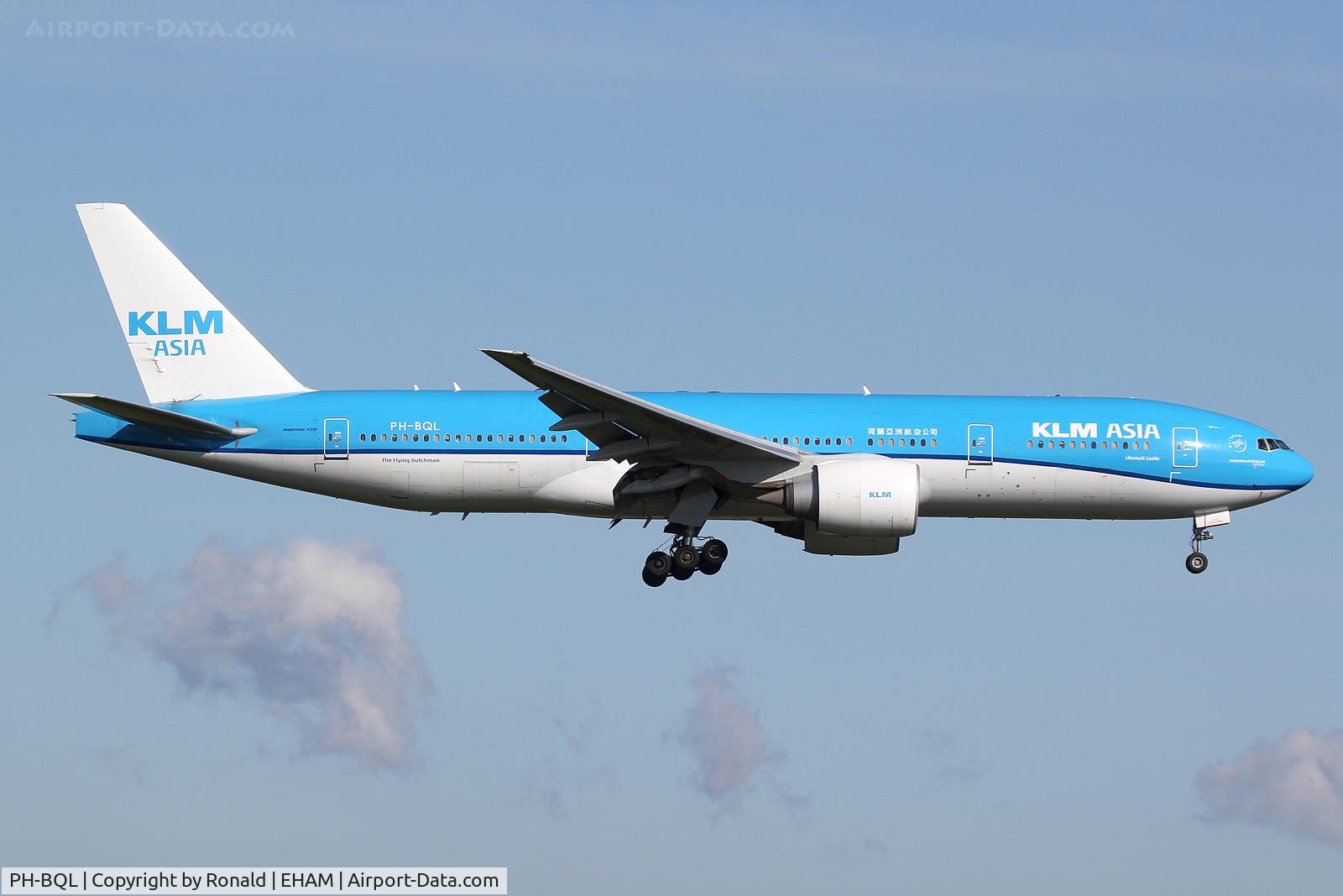 PH-BQL, 2006 Boeing 777-206/ER C/N 34711, at spl